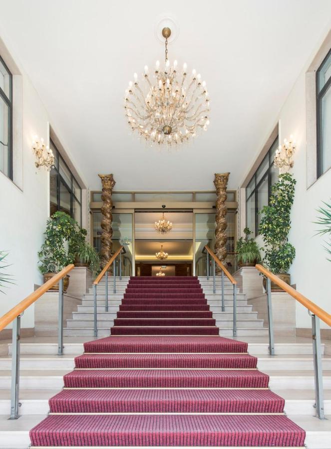 Grand Hotel Adriatico Montesilvano Exterior photo